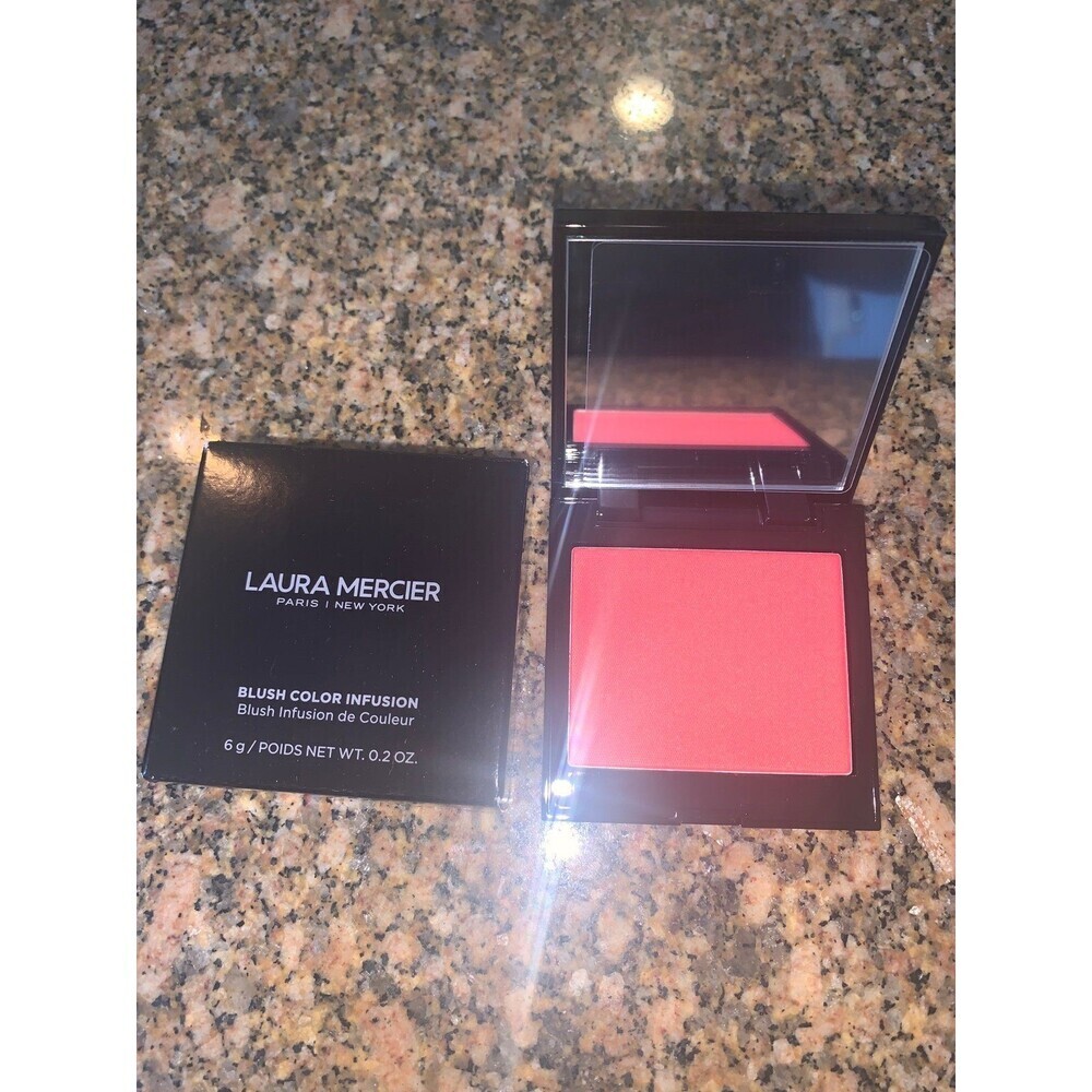 Laura mercier blush Grapefruit NIB